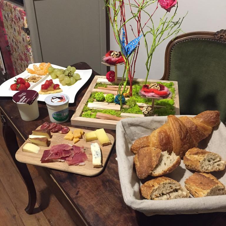 La Petite Cour - Perigueux Bed & Breakfast Bagian luar foto