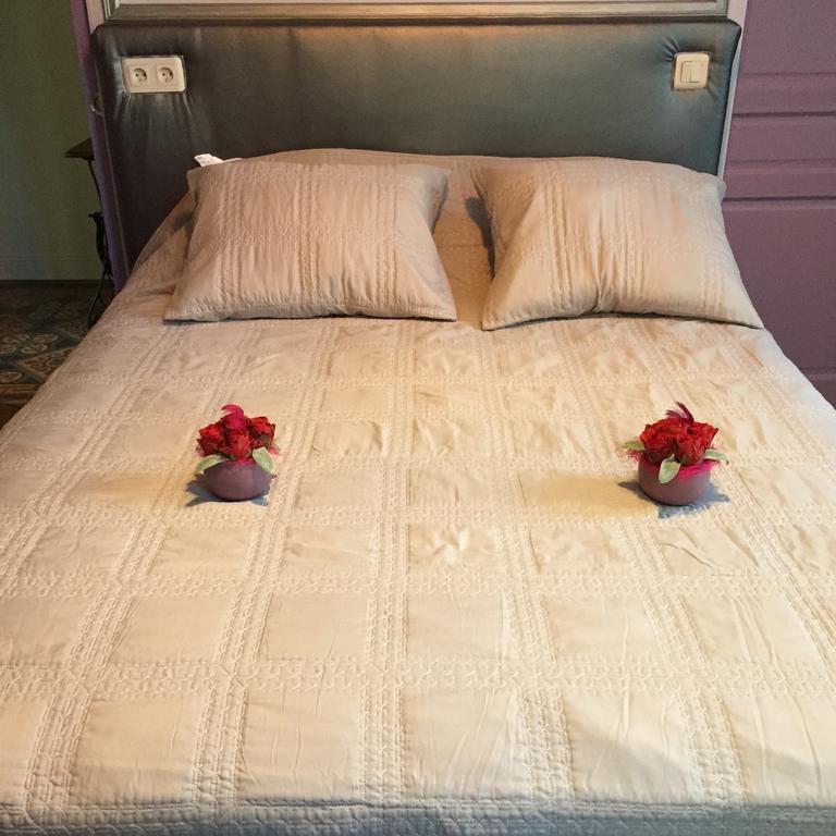 La Petite Cour - Perigueux Bed & Breakfast Bagian luar foto